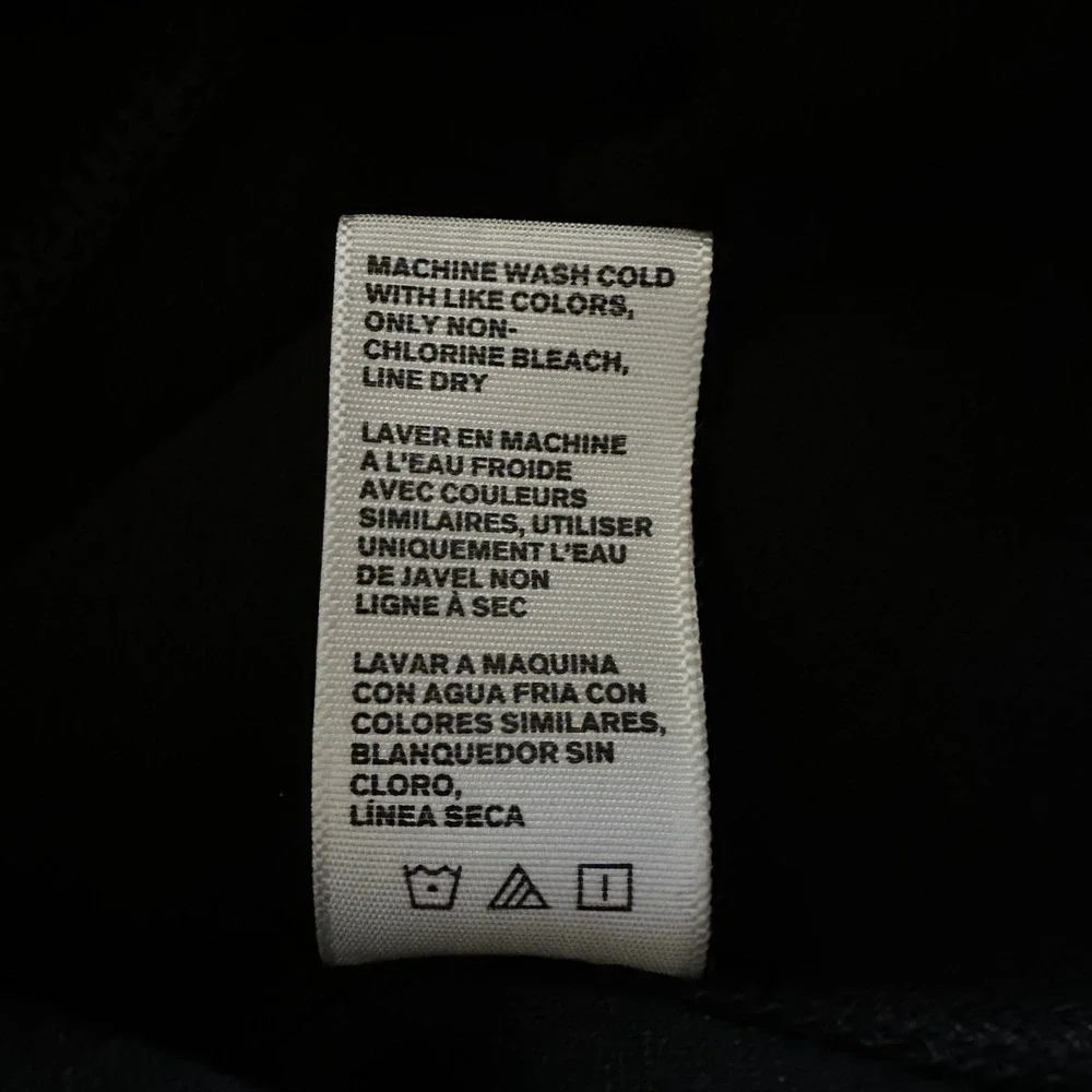 James Perse brand james